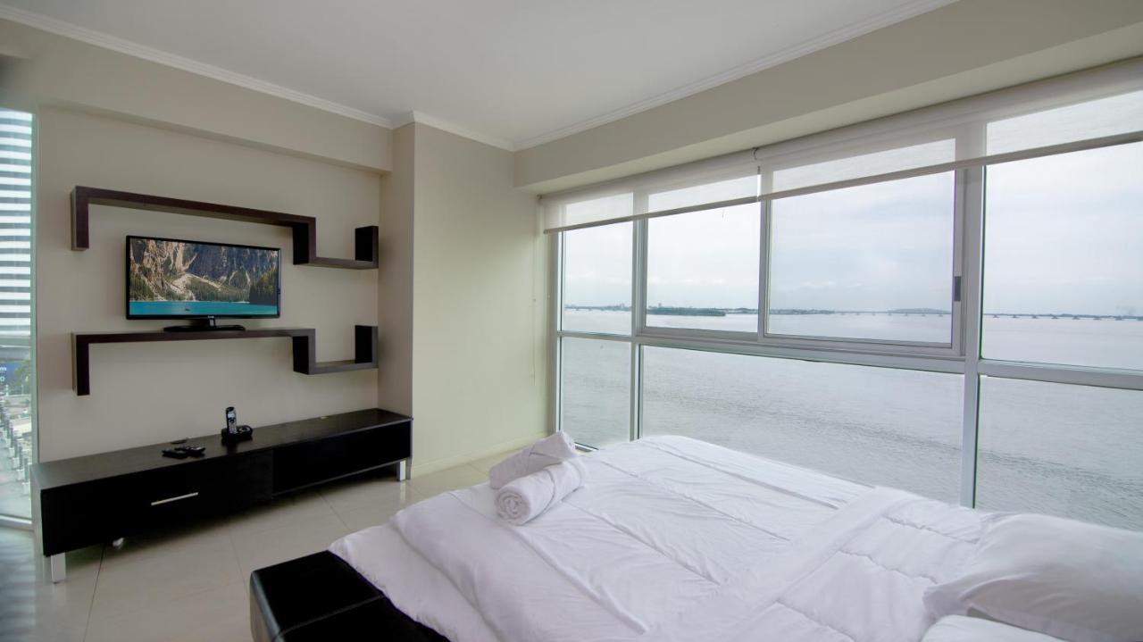 Riverfront I 1, Piso 4, Suite Vista Al Rio, Puerto Santa Ana, Guayaquil Exteriör bild